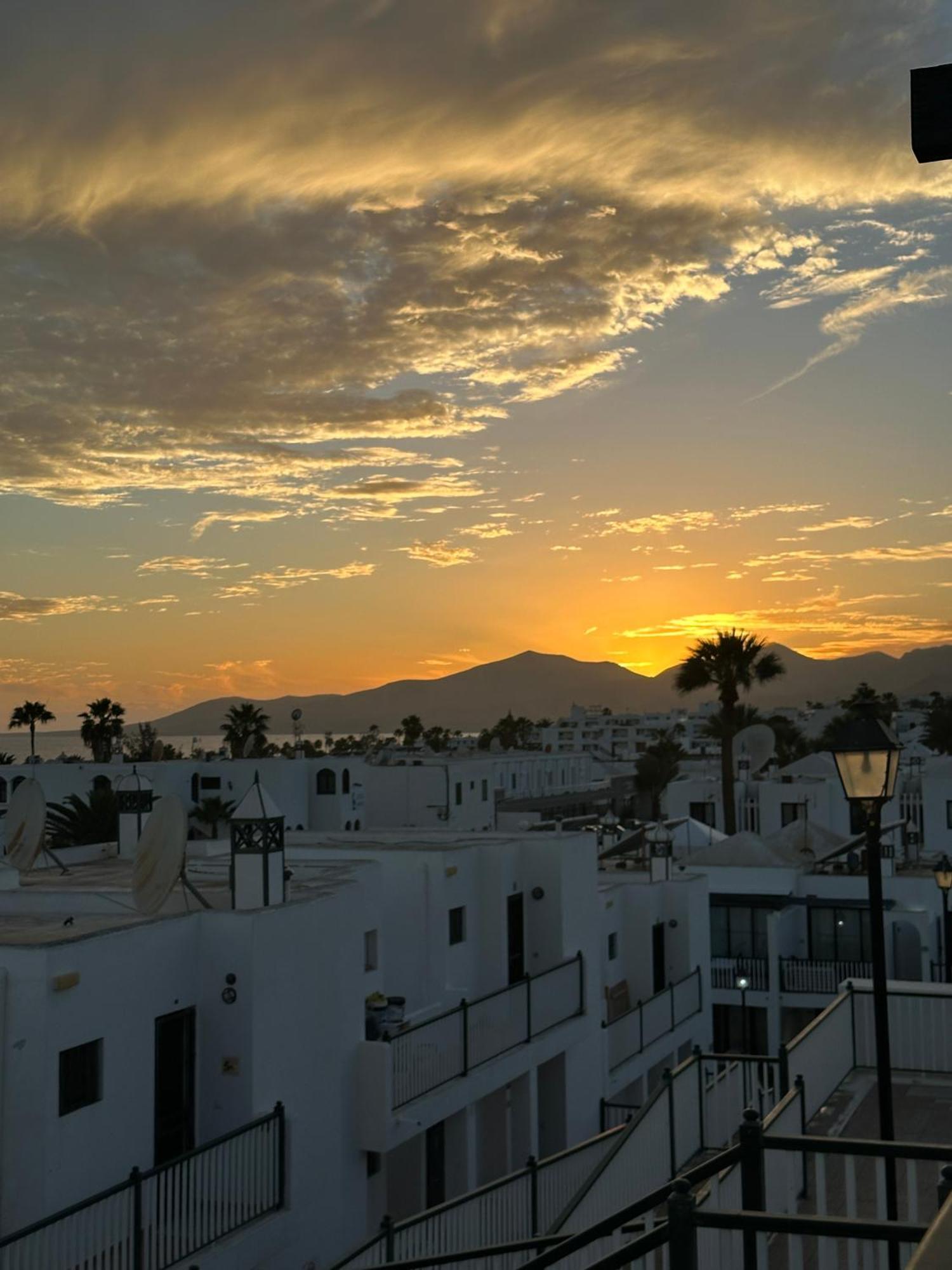 Casa Josephine Lanzarote, Spectacular Sea Views & Free Wifi Lejlighed Puerto del Carmen  Eksteriør billede